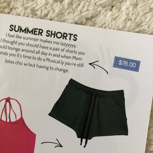 Girl’s 2 pc Lounge set - Picture 7 of 8